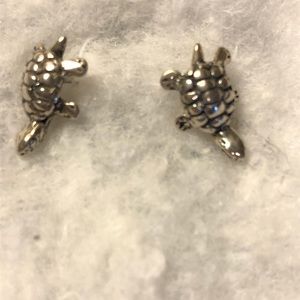Slivertone turtle post earrings